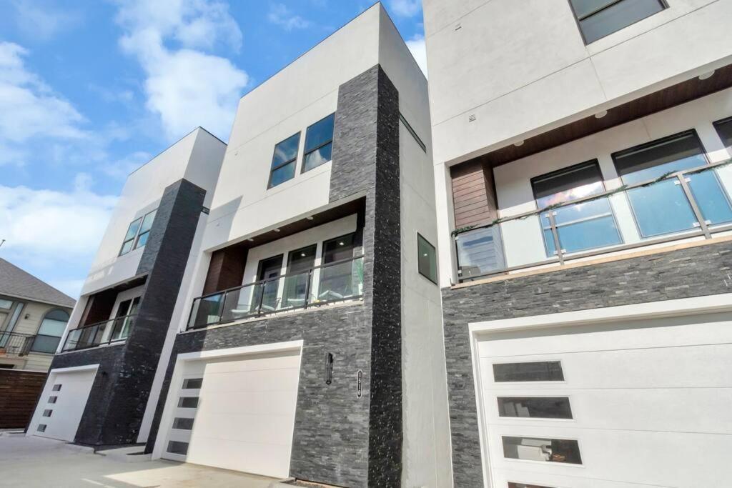 Сasa de vacaciones The Spot! Downtown Skyline Views! Sleeps 12 Houston